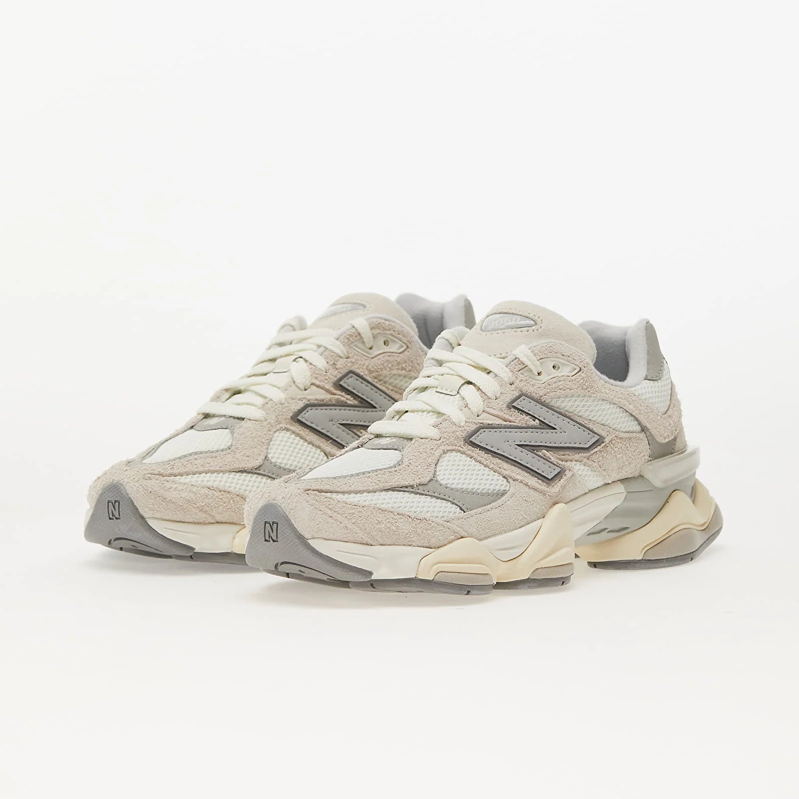 New Balance 9060 "Moonbeam Sea Salt" - CBM-KICKS.RO