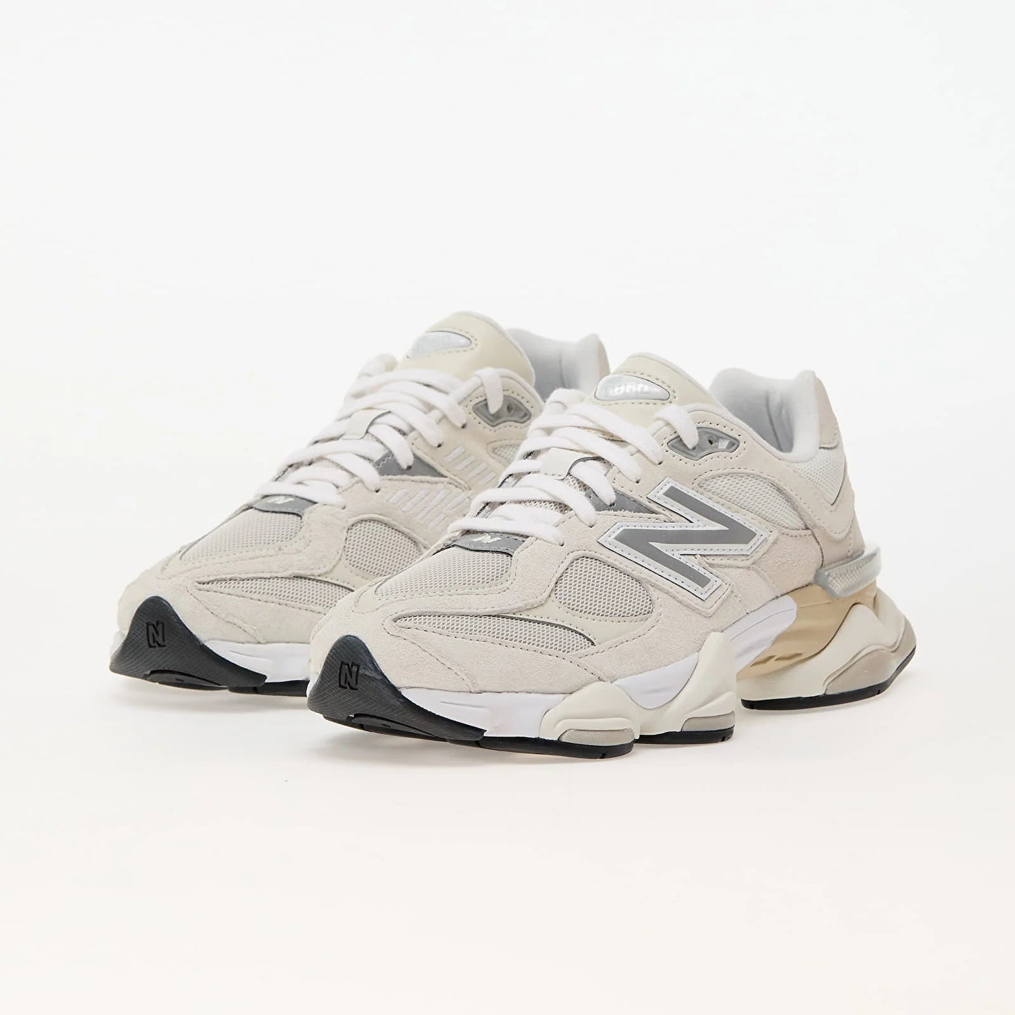 New Balance 9060 "Sea Salt Moonbeam" - CBM-KICKS.RO