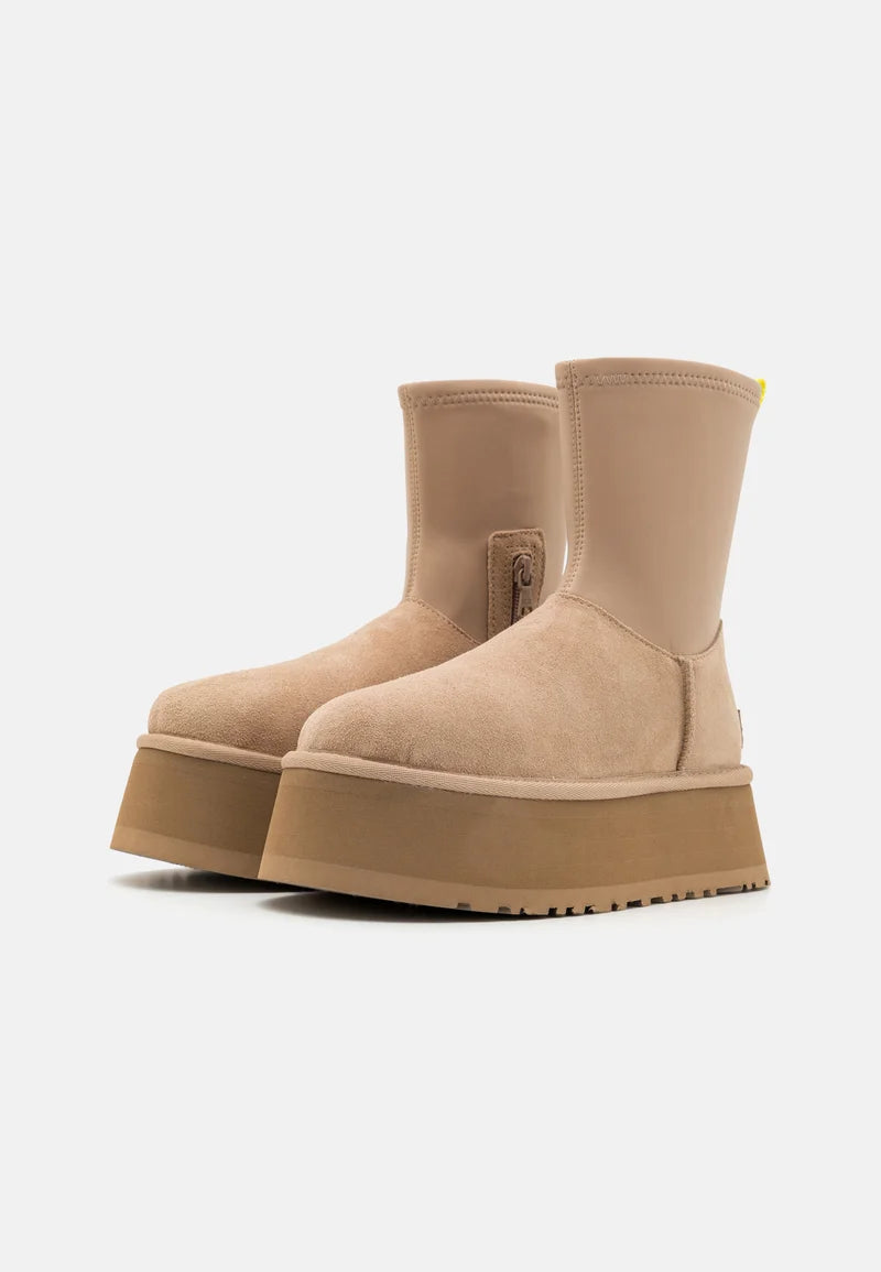 UGG Classic Dipper "Sand" - CBM-KICKS.RO