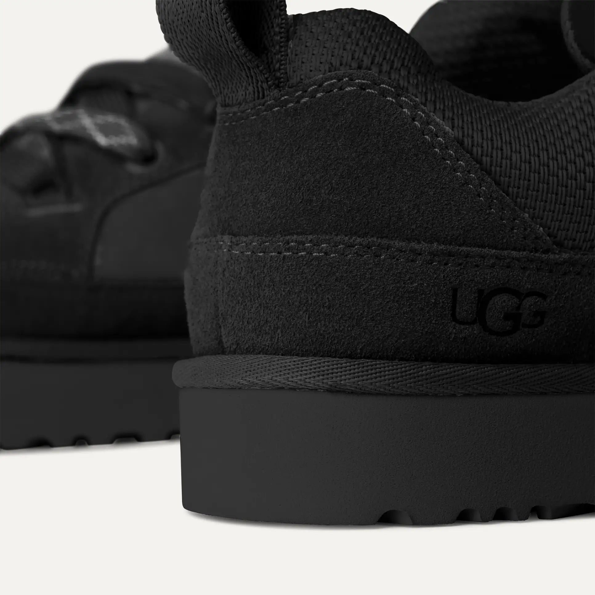 UGG Lo Lowmel "Black" - CBM-KICKS.RO