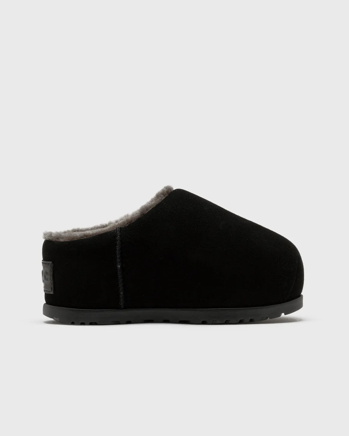 UGG Pumped Slide "Black" - CBM-KICKS.RO