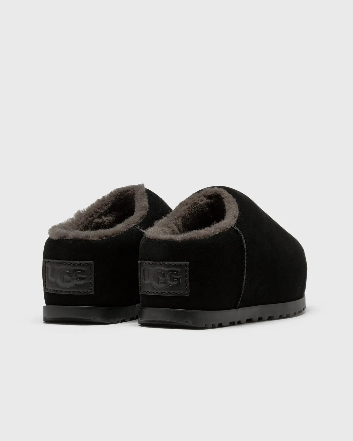 UGG Pumped Slide "Black" - CBM-KICKS.RO