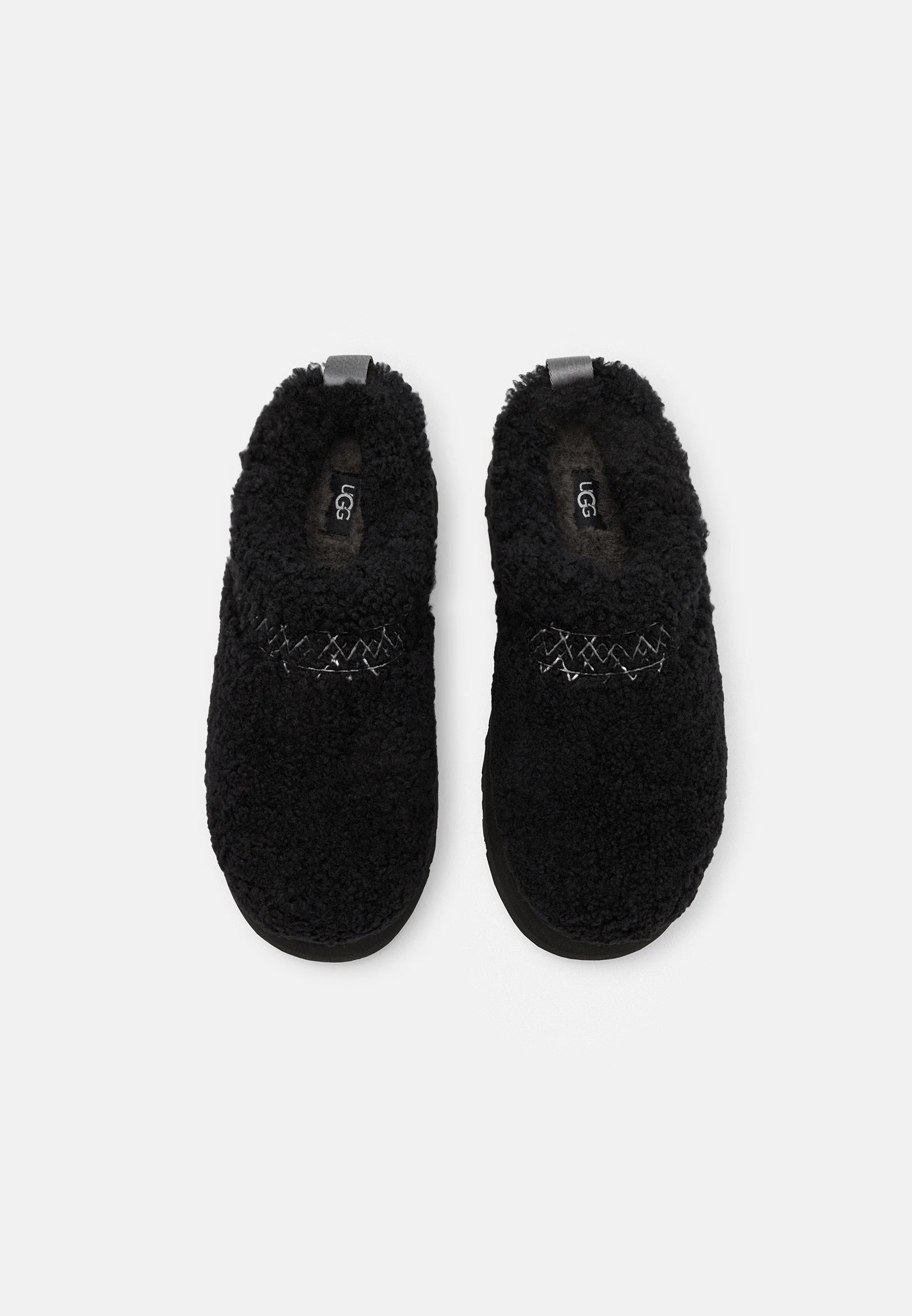 UGG Tazz Slipper "Braid Black" - CBM-KICKS.RO