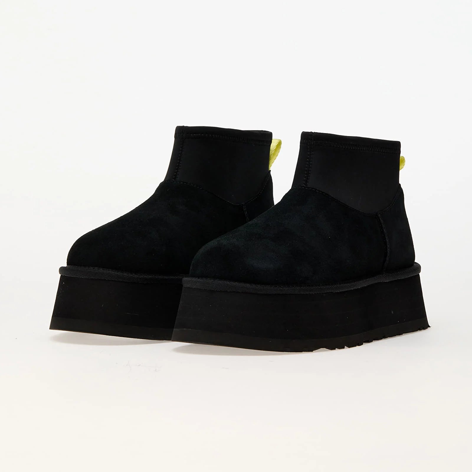 UGG Classic Mini Dipper Puffer "Black" - CBM-KICKS.RO