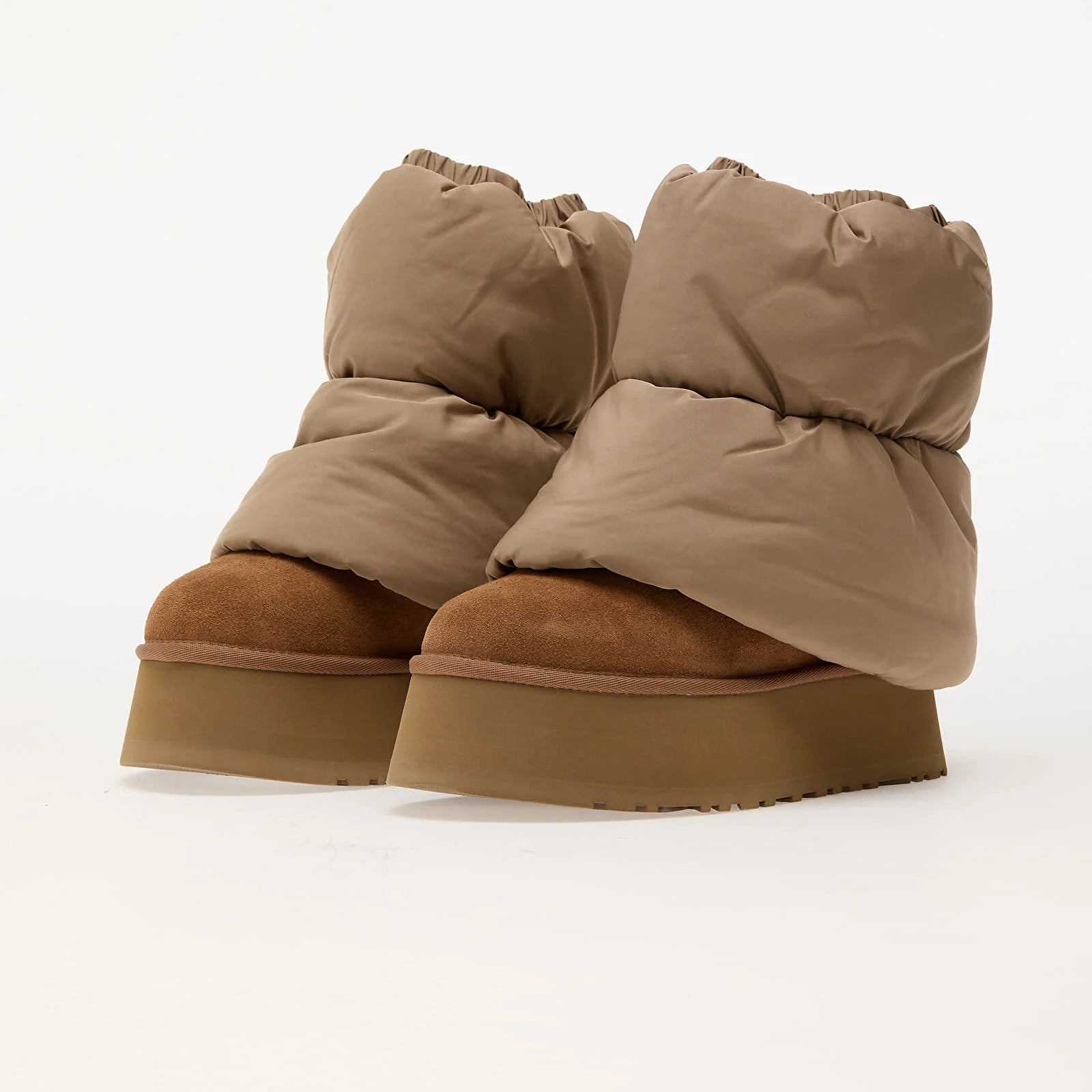 UGG Classic Mini Dipper Puffer "Chestnut" - CBM-KICKS.RO