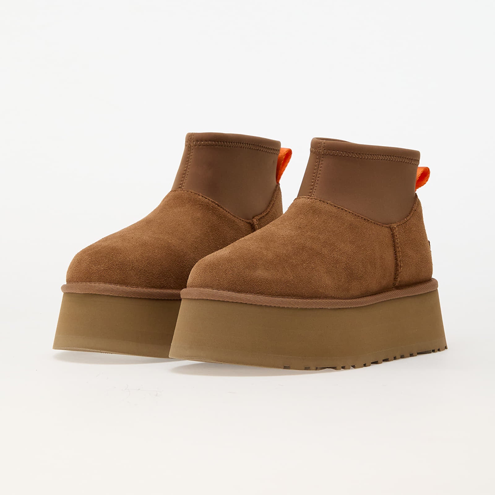 UGG Classic Mini Dipper Puffer "Chestnut" - CBM-KICKS.RO